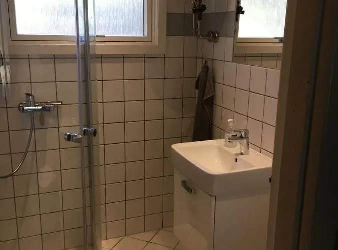 Midtvejshuset